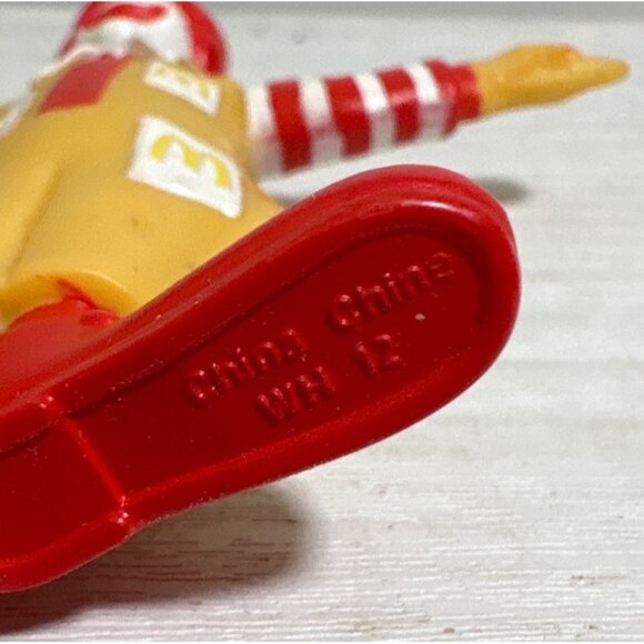 McDonalds Ronald McDonald PVC Figurine Vintage Collectible Toy 1995 3" - Picture 6 of 7